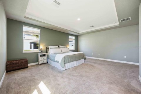 House in Haines City, Florida 4 bedrooms, 249.35 sq.m. № 2152269 - photo 22