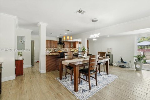 Купить виллу или дом в Холливуд, Флорида 4 спальни, 200.48м2, № 2036272 - фото 15