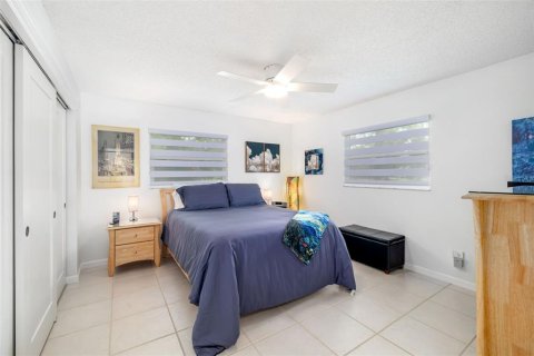 Condo in Sarasota, Florida, 2 bedrooms  № 1625166 - photo 18