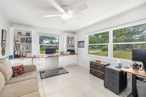 Condo in Sarasota, Florida, 2 bedrooms  № 1625166 - photo 19