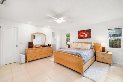 Condo in Sarasota, Florida, 2 bedrooms  № 1625166 - photo 14