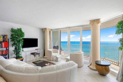 Condo in South Palm Beach, Florida, 2 bedrooms  № 2187749 - photo 7