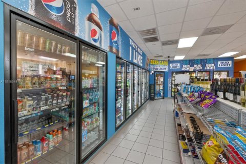 Immobilier commercial à vendre à Rockledge, Floride № 1971928 - photo 8