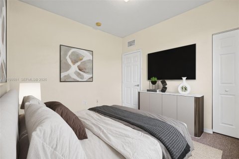 Купить таунхаус в Хомстед, Флорида 3 спальни, 128.02м2, № 2401529 - фото 21