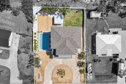 House in Venice, Florida 3 bedrooms, 199 sq.m. № 1670758 - photo 5