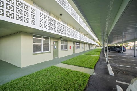 Copropriété à vendre à Saint Petersburg, Floride: 2 chambres, 96.15 m2 № 1850218 - photo 25