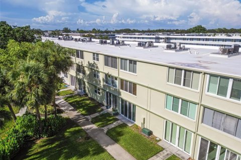 Copropriété à vendre à Saint Petersburg, Floride: 2 chambres, 96.15 m2 № 1850218 - photo 30