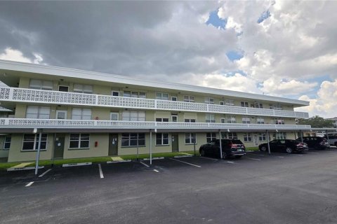 Copropriété à vendre à Saint Petersburg, Floride: 2 chambres, 96.15 m2 № 1850218 - photo 1