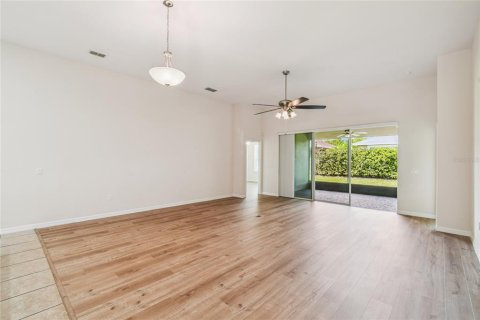 Villa ou maison à vendre à Poinciana, Floride: 2 chambres, 190.73 m2 № 1877274 - photo 9