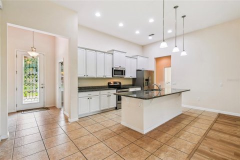Villa ou maison à vendre à Poinciana, Floride: 2 chambres, 190.73 m2 № 1877274 - photo 15