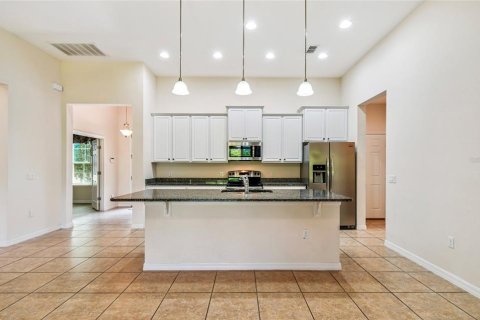 Villa ou maison à vendre à Poinciana, Floride: 2 chambres, 190.73 m2 № 1877274 - photo 11