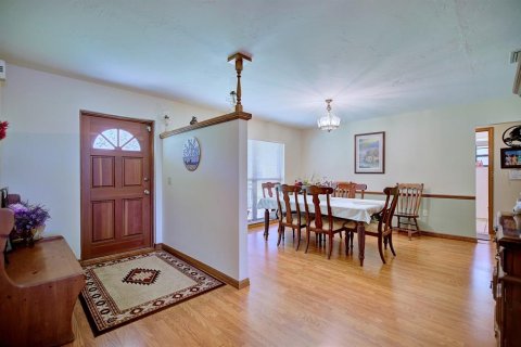 House in Avon Park, Florida 3 bedrooms, 172.89 sq.m. № 1894386 - photo 6