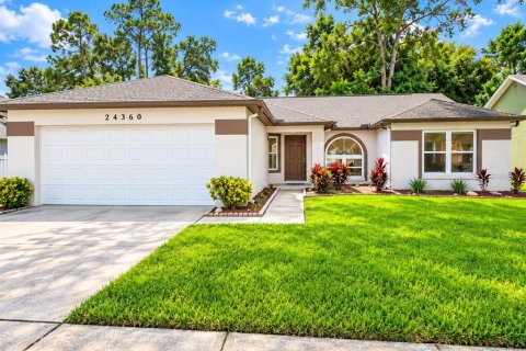 Casa en Land O' Lakes, Florida 3 dormitorios, 158.77 m2 № 2381231