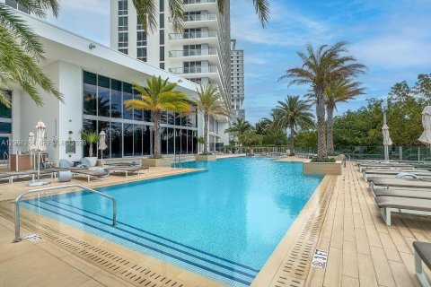 Copropriété à vendre à North Miami Beach, Floride: 2 chambres, 104.24 m2 № 2185556 - photo 27