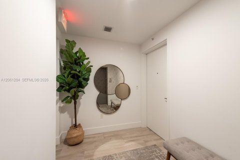 Copropriété à vendre à North Miami Beach, Floride: 2 chambres, 104.24 m2 № 2185556 - photo 21