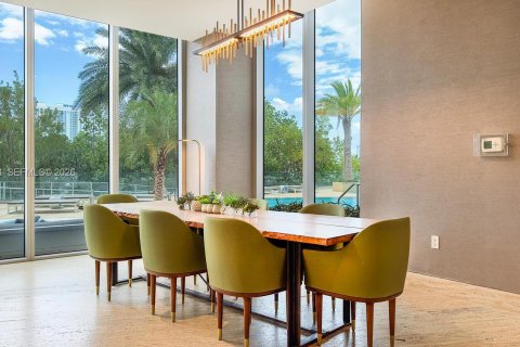 Copropriété à vendre à North Miami Beach, Floride: 2 chambres, 104.24 m2 № 2185556 - photo 23