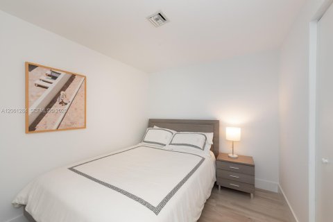 Copropriété à vendre à North Miami Beach, Floride: 2 chambres, 104.24 m2 № 2185556 - photo 19