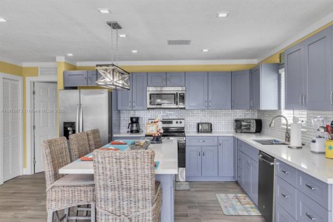 Casa en venta en Key Largo, Florida, 4 dormitorios, 143.07 m2 № 1979789 - foto 19