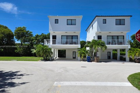 Casa en venta en Key Largo, Florida, 4 dormitorios, 143.07 m2 № 1979789 - foto 3