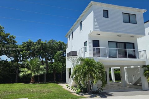 Casa en venta en Key Largo, Florida, 4 dormitorios, 143.07 m2 № 1979789 - foto 2