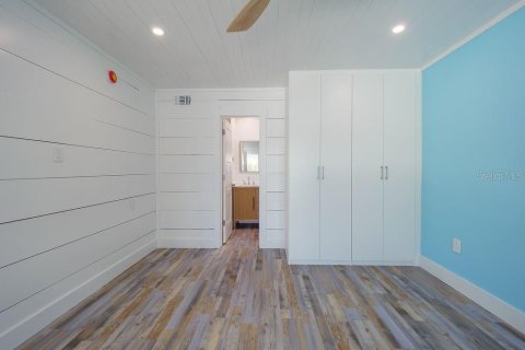 House in Holmes Beach, Florida 2 bedrooms, 97.55 sq.m. № 1873323 - photo 25