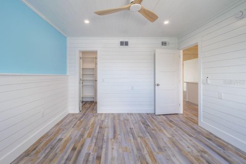 House in Holmes Beach, Florida 2 bedrooms, 97.55 sq.m. № 1873323 - photo 16