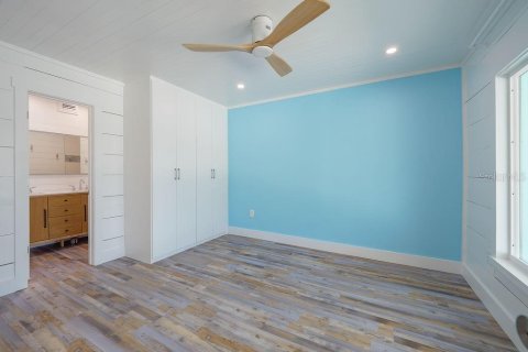 House in Holmes Beach, Florida 2 bedrooms, 97.55 sq.m. № 1873323 - photo 24