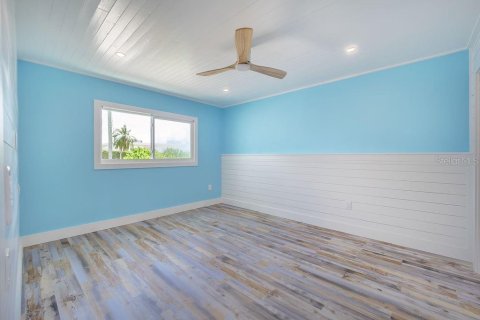 House in Holmes Beach, Florida 2 bedrooms, 97.55 sq.m. № 1873323 - photo 15
