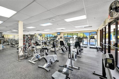 Condo in Sunrise, Florida, 2 bedrooms  № 1811474 - photo 27