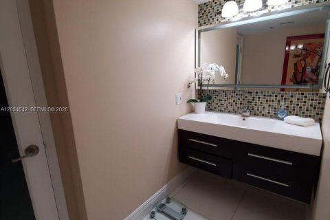 Copropriété à louer à Miami, Floride: 2 chambres, 137.4 m2 № 2154661 - photo 18