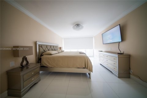 Copropriété à louer à Miami, Floride: 2 chambres, 137.4 m2 № 2154661 - photo 19