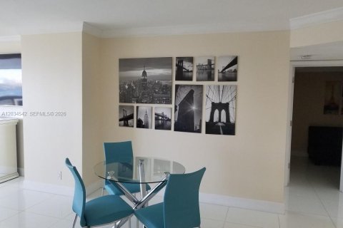 Copropriété à louer à Miami, Floride: 2 chambres, 137.4 m2 № 2154661 - photo 13