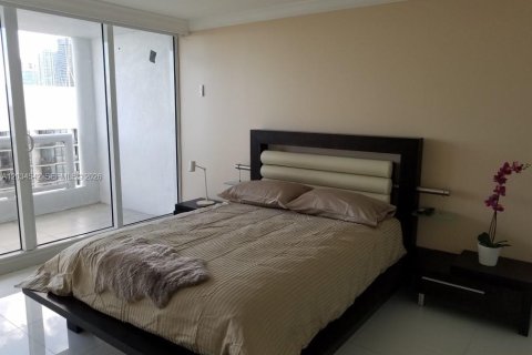 Copropriété à louer à Miami, Floride: 2 chambres, 137.4 m2 № 2154661 - photo 17
