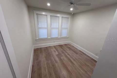 House in Sarasota, Florida 2 bedrooms, 89.19 sq.m. № 1631067 - photo 7