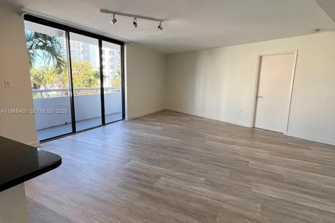 Copropriété à louer à Miami Beach, Floride: 1 chambre, 91.14 m2 № 2048020 - photo 14