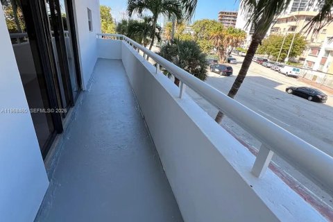 Copropriété à louer à Miami Beach, Floride: 1 chambre, 91.14 m2 № 2048020 - photo 16