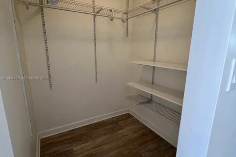 Copropriété à louer à Miami Beach, Floride: 1 chambre, 91.14 m2 № 2048020 - photo 21