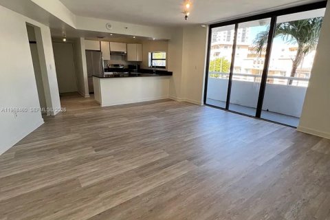 Copropriété à louer à Miami Beach, Floride: 1 chambre, 91.14 m2 № 2048020 - photo 15