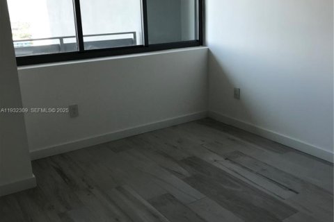 Copropriété à louer à Miami, Floride: 2 chambres, 123.19 m2 № 1990831 - photo 9