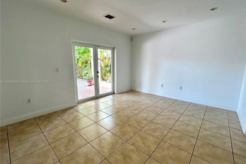 Купить виллу или дом в Майами, Флорида 4 спальни, 207.73м2, № 1930610 - фото 9