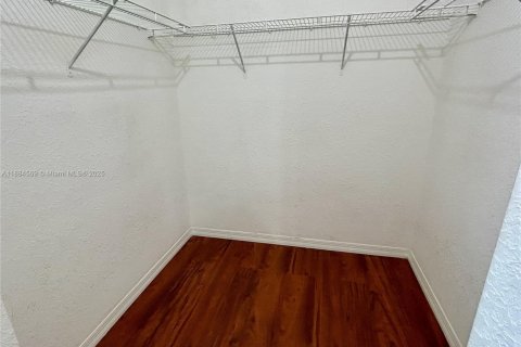 Купить виллу или дом в Майами, Флорида 4 спальни, 207.73м2, № 1930610 - фото 28