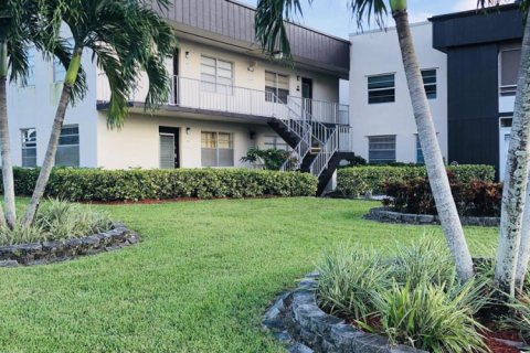 Condo in Delray Beach, Florida, 2 bedrooms № 2392910 - photo 13