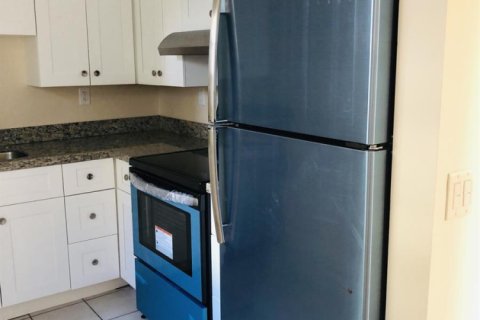 Condo in Delray Beach, Florida, 2 bedrooms № 2392910 - photo 3