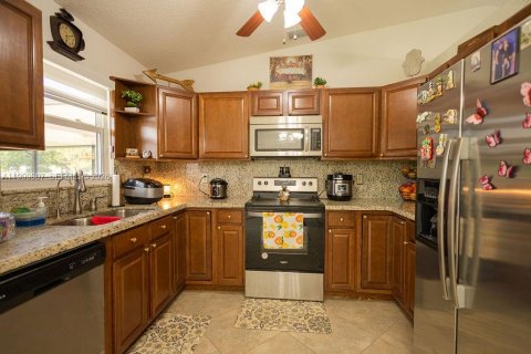 House in Loxahatchee Groves, Florida 3 bedrooms, 148.09 sq.m. № 2068240 - photo 19