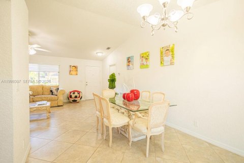 House in Loxahatchee Groves, Florida 3 bedrooms, 148.09 sq.m. № 2068240 - photo 22