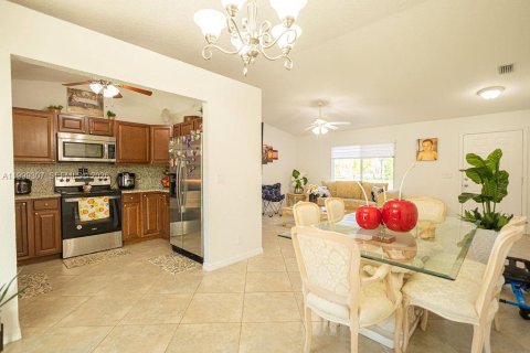 House in Loxahatchee Groves, Florida 3 bedrooms, 148.09 sq.m. № 2068240 - photo 20