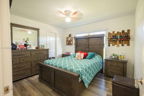 House in Loxahatchee Groves, Florida 3 bedrooms, 148.09 sq.m. № 2068240 - photo 23