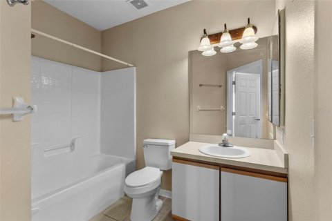 Condo in Riverview, Florida, 3 bedrooms  № 1903270 - photo 13