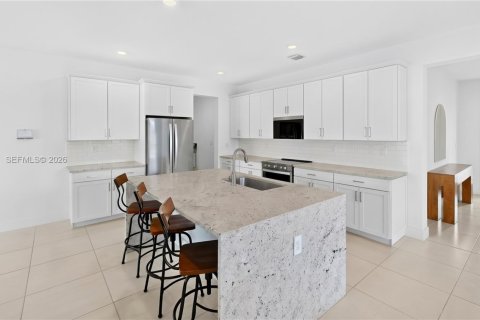 Купить виллу или дом в Хомстед, Флорида 4 спальни, 216м2, № 2405986 - фото 10