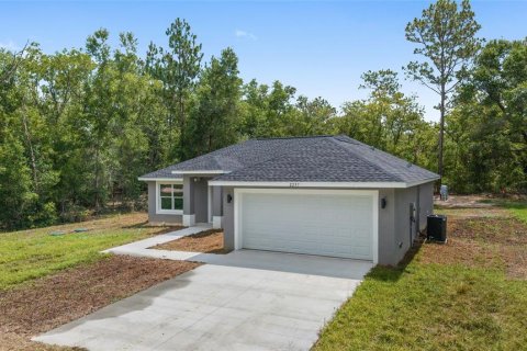 House in Ocala, Florida 3 bedrooms, 128.21 sq.m. № 1803346 - photo 1